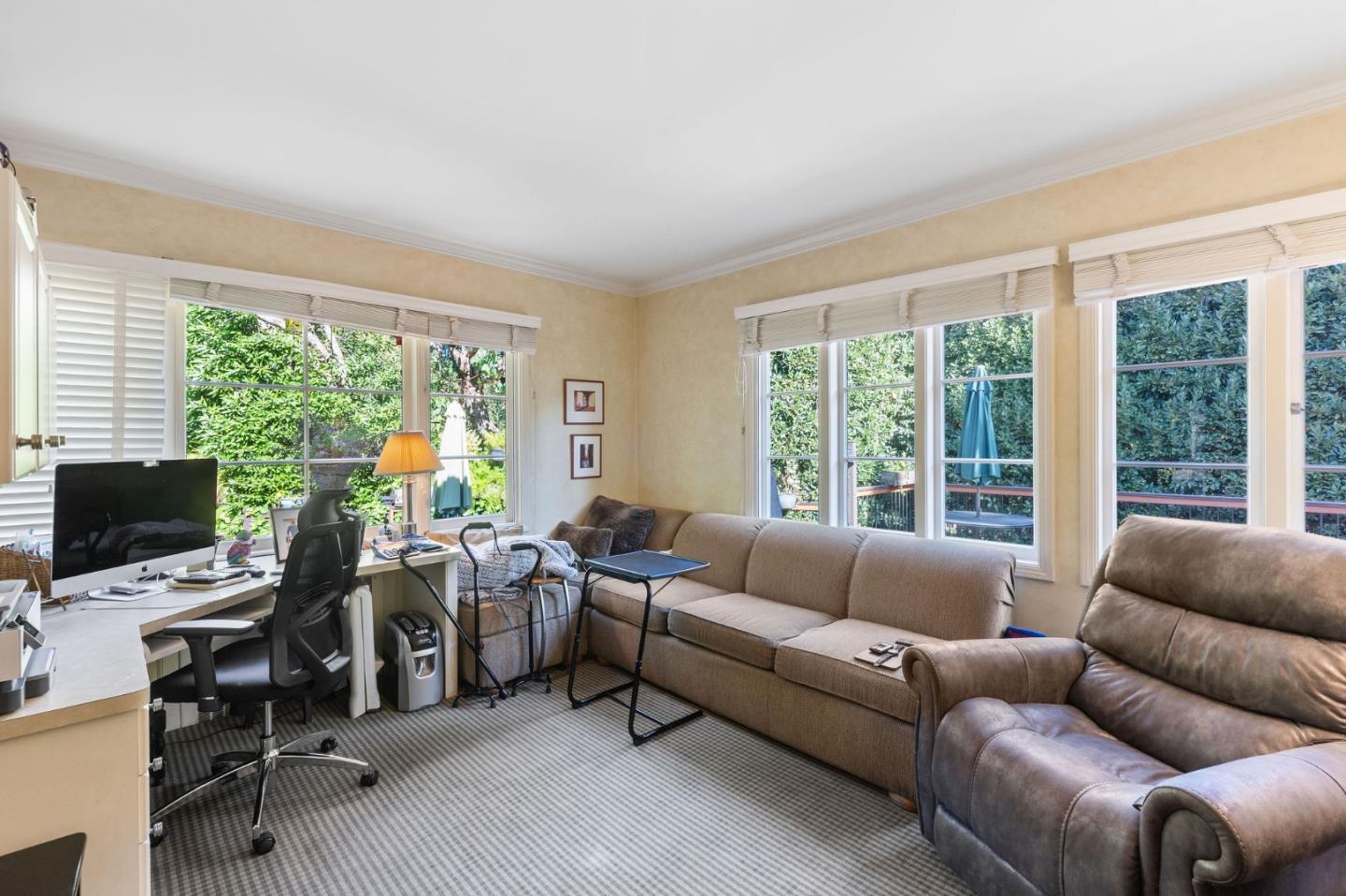 Detail Gallery Image 40 of 106 For 2155 Geri Ln, Hillsborough,  CA 94010 - 3 Beds | 3/1 Baths