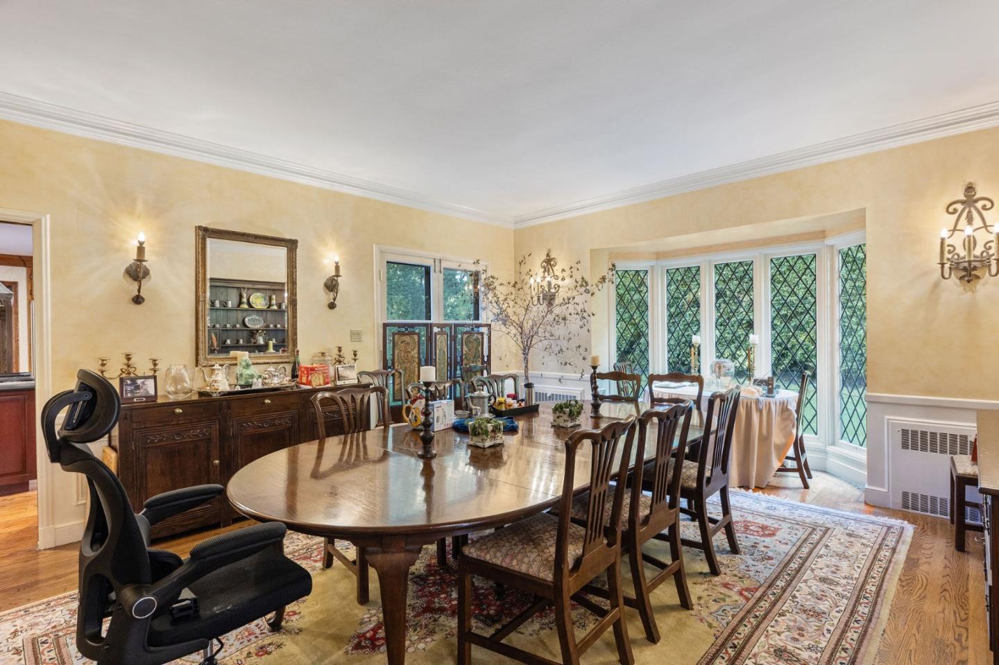 Detail Gallery Image 44 of 106 For 2155 Geri Ln, Hillsborough,  CA 94010 - 3 Beds | 3/1 Baths