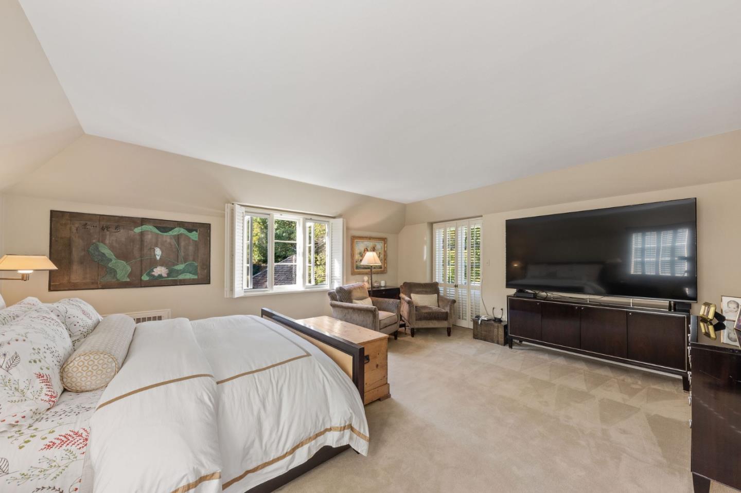 Detail Gallery Image 52 of 106 For 2155 Geri Ln, Hillsborough,  CA 94010 - 3 Beds | 3/1 Baths