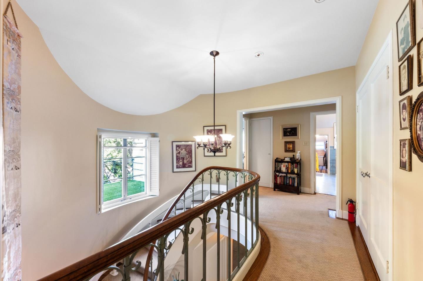Detail Gallery Image 62 of 106 For 2155 Geri Ln, Hillsborough,  CA 94010 - 3 Beds | 3/1 Baths