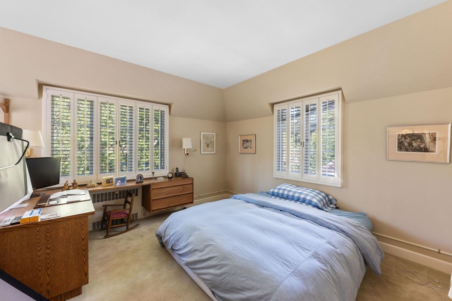 Detail Gallery Image 64 of 106 For 2155 Geri Ln, Hillsborough,  CA 94010 - 3 Beds | 3/1 Baths