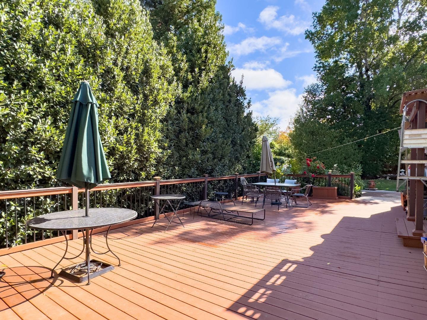 Detail Gallery Image 77 of 106 For 2155 Geri Ln, Hillsborough,  CA 94010 - 3 Beds | 3/1 Baths