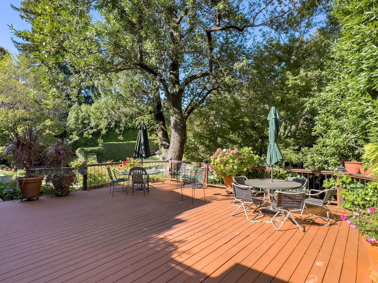 Detail Gallery Image 81 of 106 For 2155 Geri Ln, Hillsborough,  CA 94010 - 3 Beds | 3/1 Baths