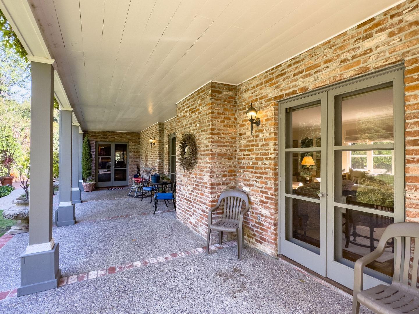 Detail Gallery Image 84 of 106 For 2155 Geri Ln, Hillsborough,  CA 94010 - 3 Beds | 3/1 Baths