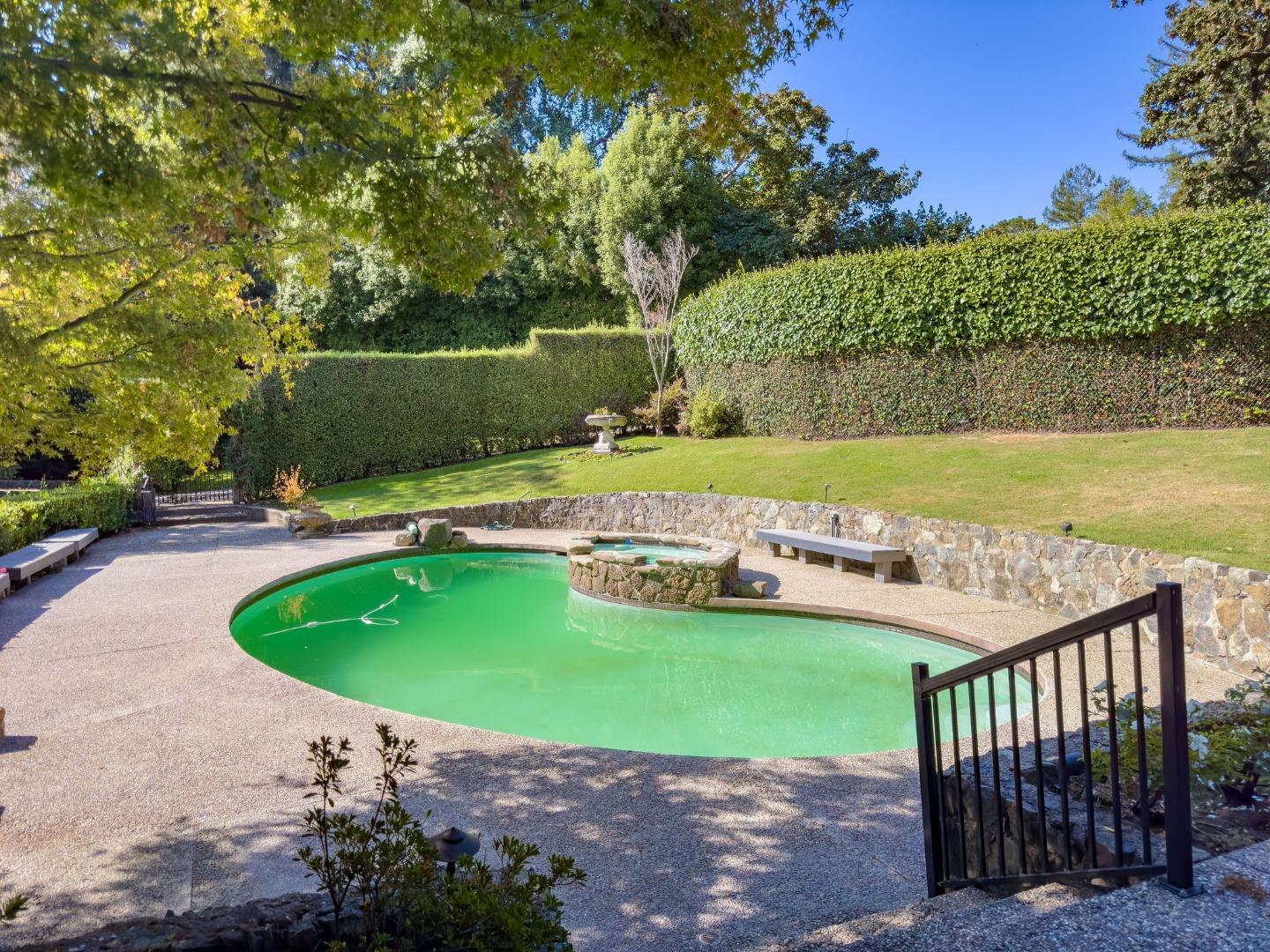 Detail Gallery Image 95 of 106 For 2155 Geri Ln, Hillsborough,  CA 94010 - 3 Beds | 3/1 Baths