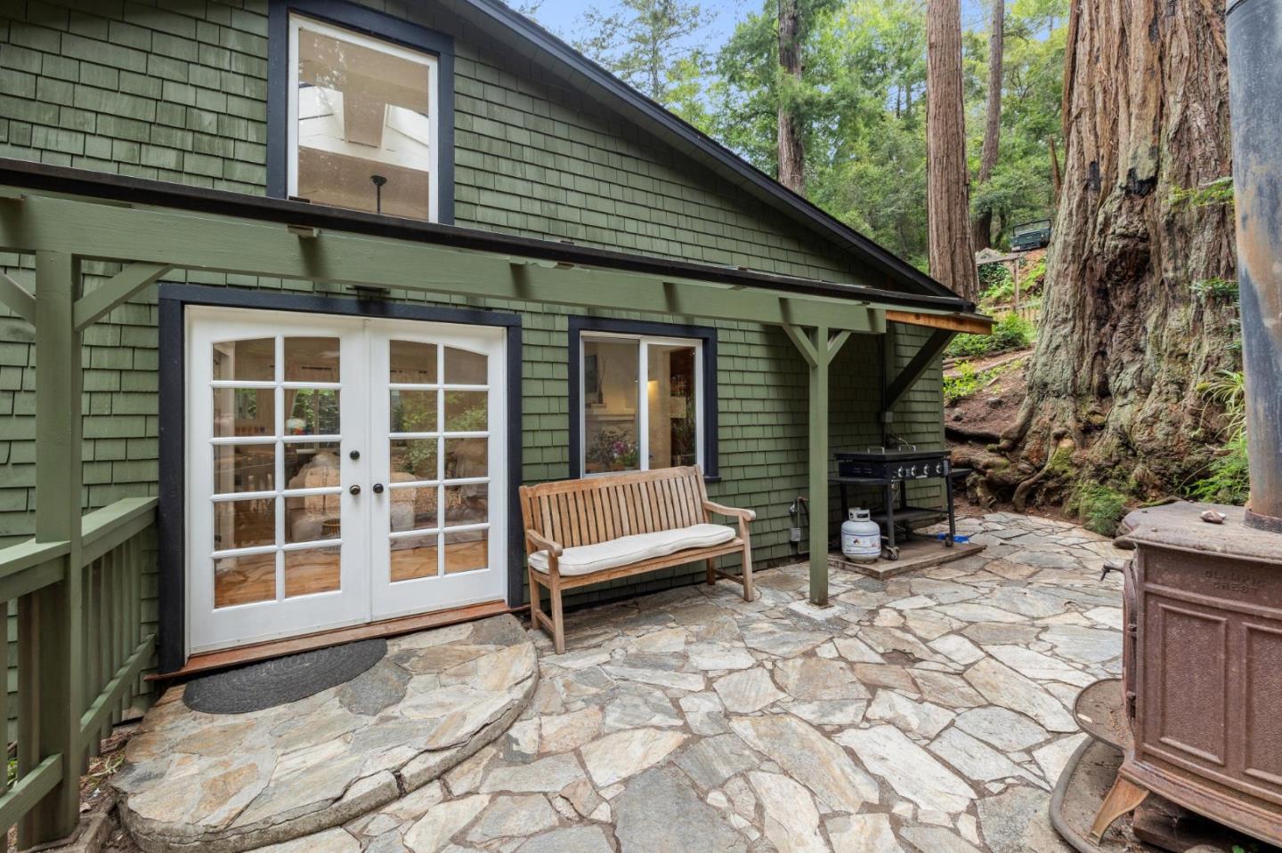 Detail Gallery Image 10 of 48 For 16 Redwood Dr, La Honda,  CA 94020 - 3 Beds | 2 Baths