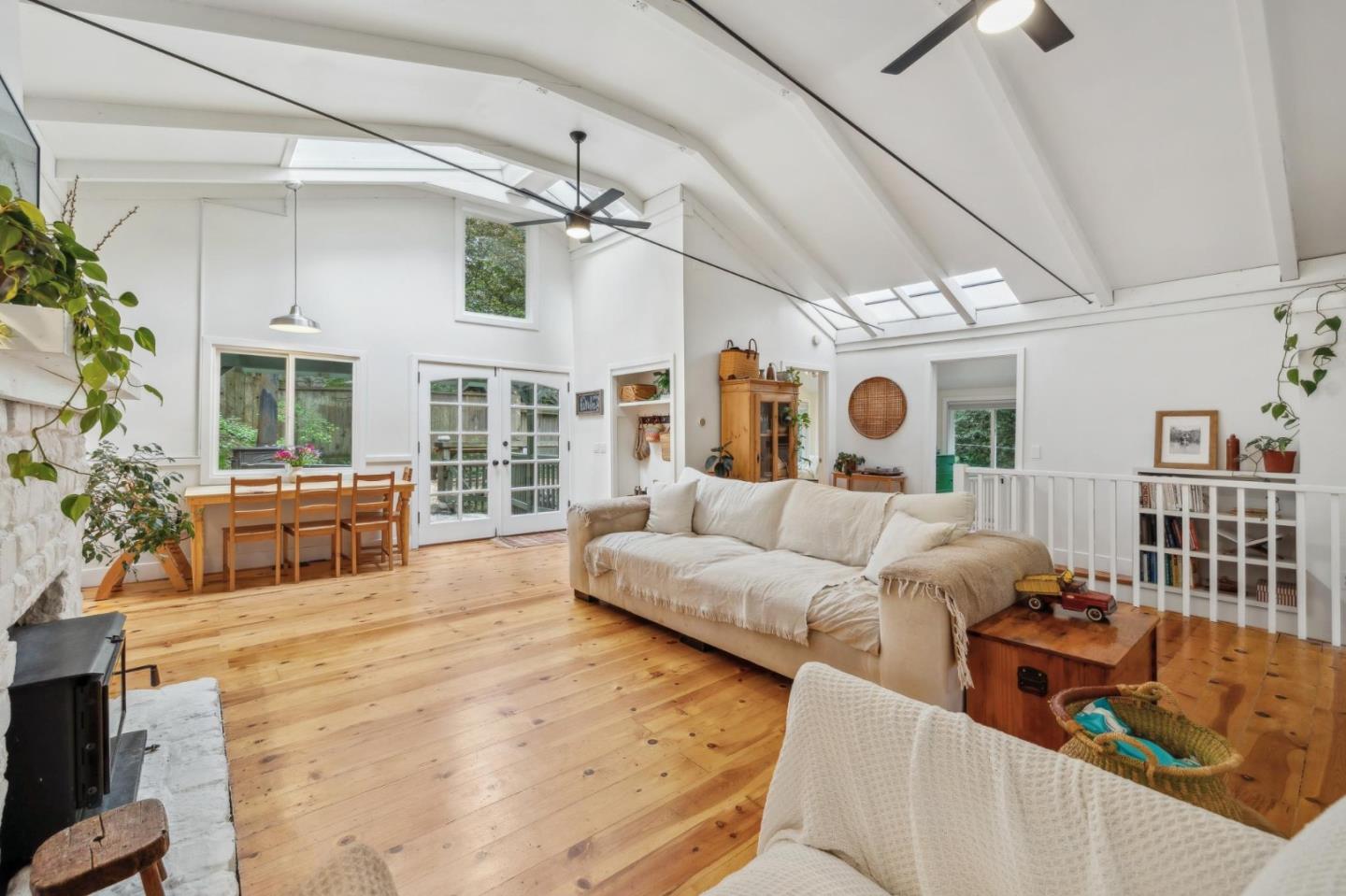 Detail Gallery Image 20 of 48 For 16 Redwood Dr, La Honda,  CA 94020 - 3 Beds | 2 Baths