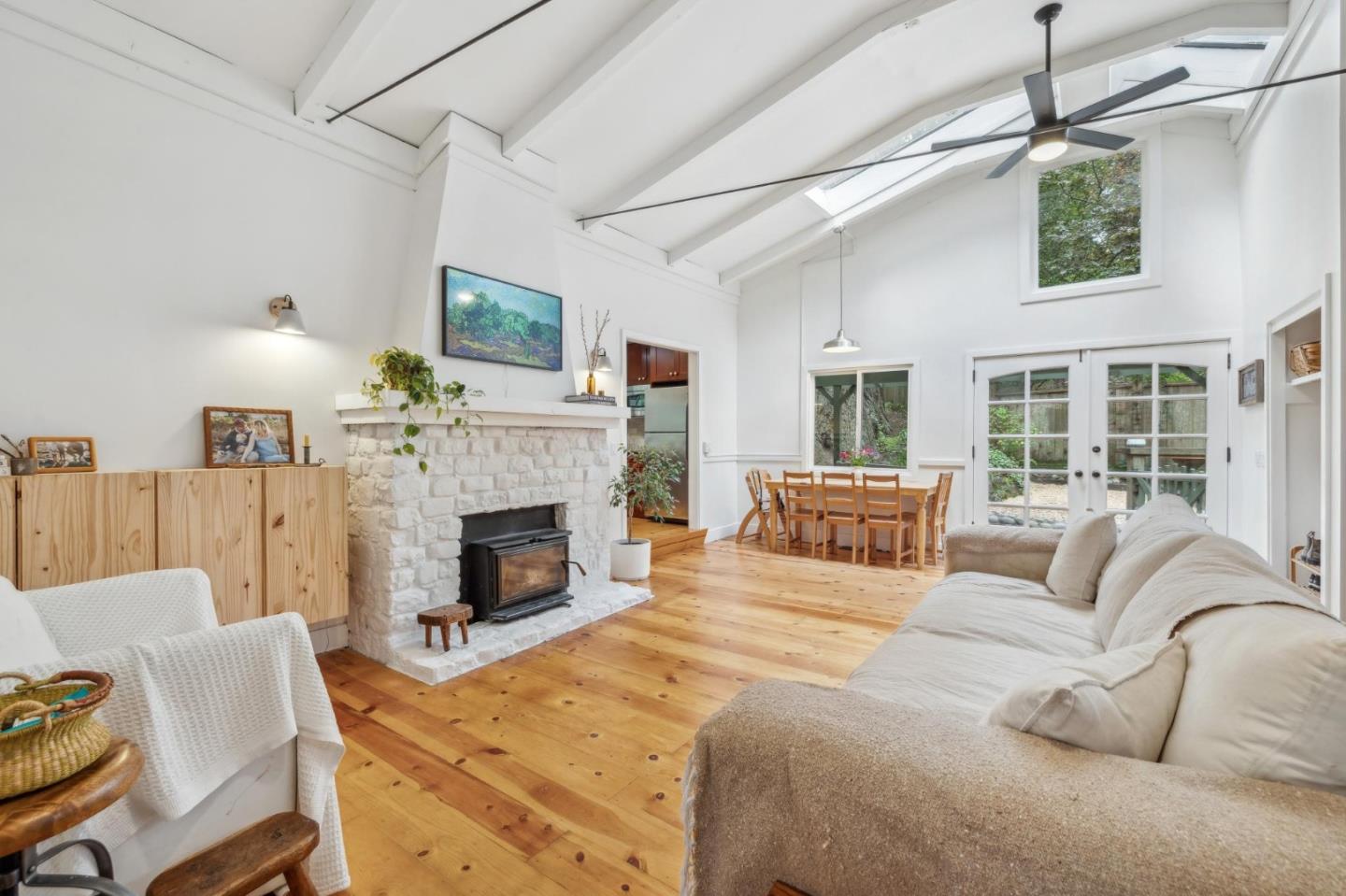 Detail Gallery Image 21 of 48 For 16 Redwood Dr, La Honda,  CA 94020 - 3 Beds | 2 Baths
