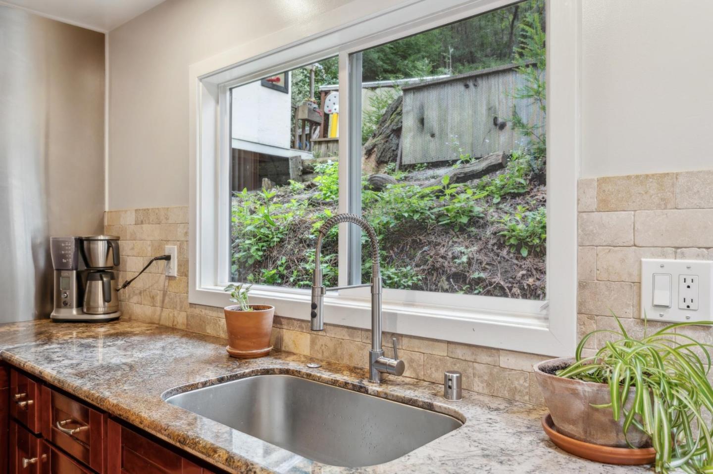 Detail Gallery Image 27 of 48 For 16 Redwood Dr, La Honda,  CA 94020 - 3 Beds | 2 Baths