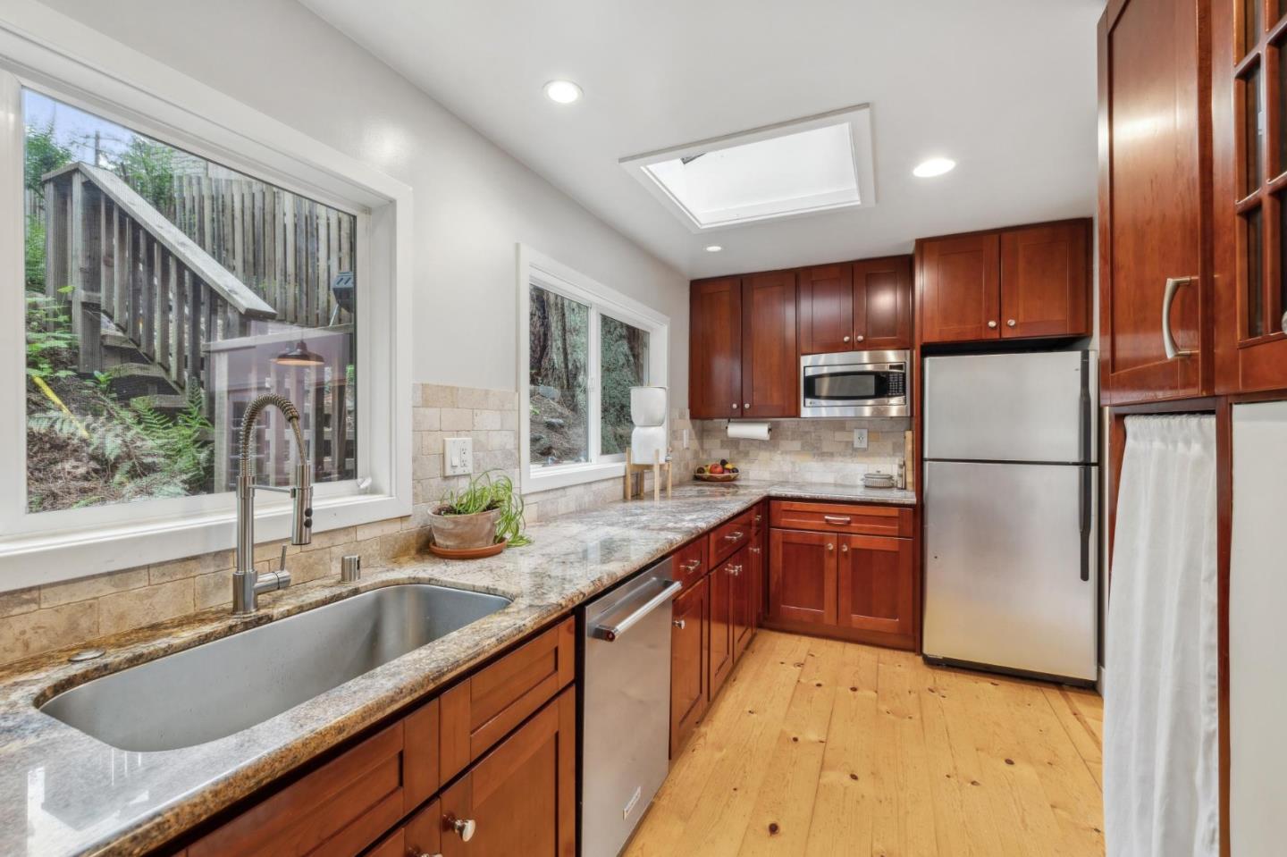 Detail Gallery Image 28 of 48 For 16 Redwood Dr, La Honda,  CA 94020 - 3 Beds | 2 Baths