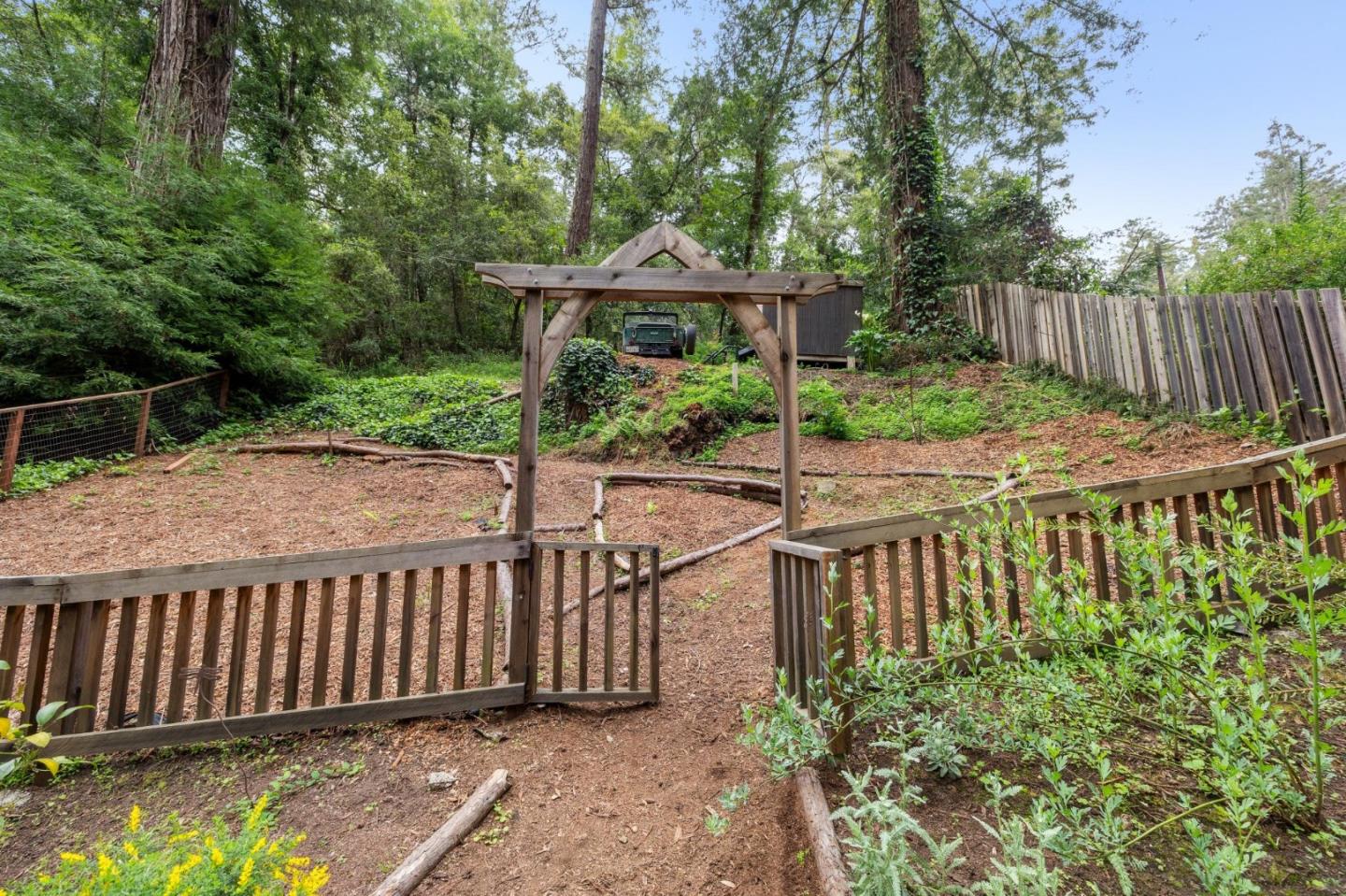 Detail Gallery Image 42 of 48 For 16 Redwood Dr, La Honda,  CA 94020 - 3 Beds | 2 Baths