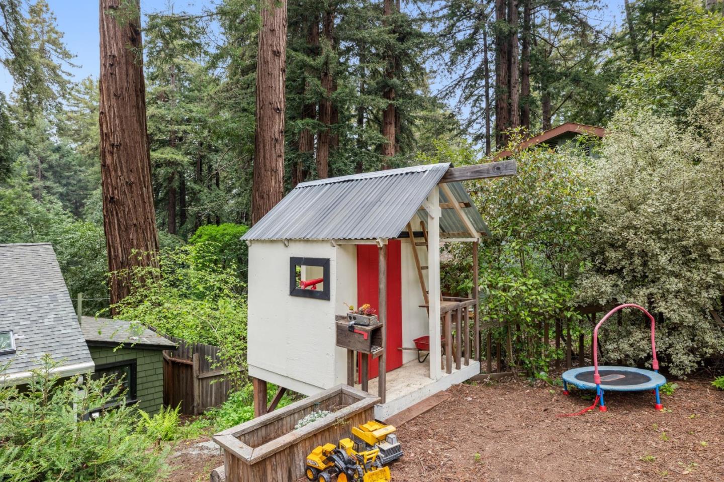 Detail Gallery Image 43 of 48 For 16 Redwood Dr, La Honda,  CA 94020 - 3 Beds | 2 Baths