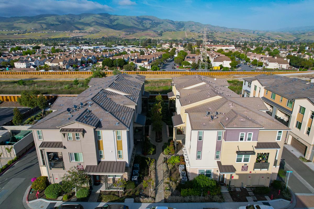 Detail Gallery Image 43 of 50 For 1312 Milkweed St, Milpitas,  CA 95035 - 3 Beds | 3/1 Baths
