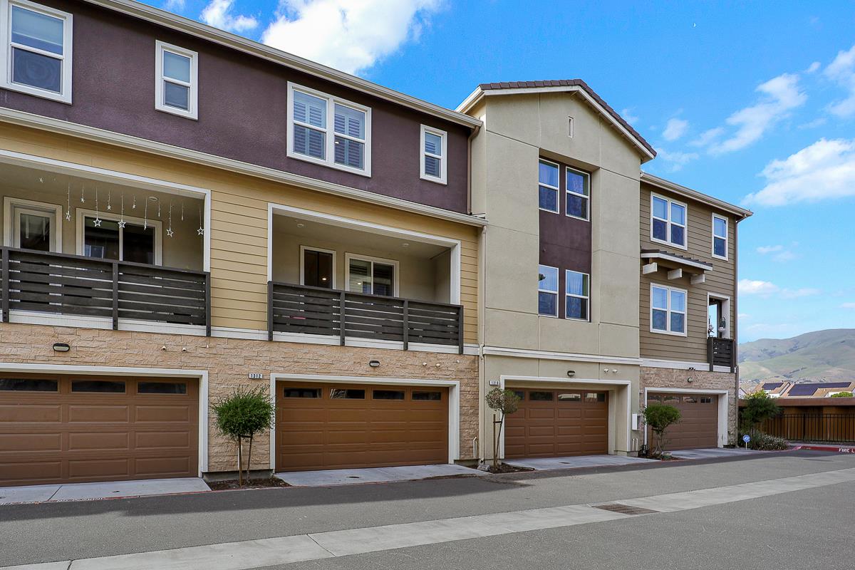 Detail Gallery Image 5 of 50 For 1312 Milkweed St, Milpitas,  CA 95035 - 3 Beds | 3/1 Baths