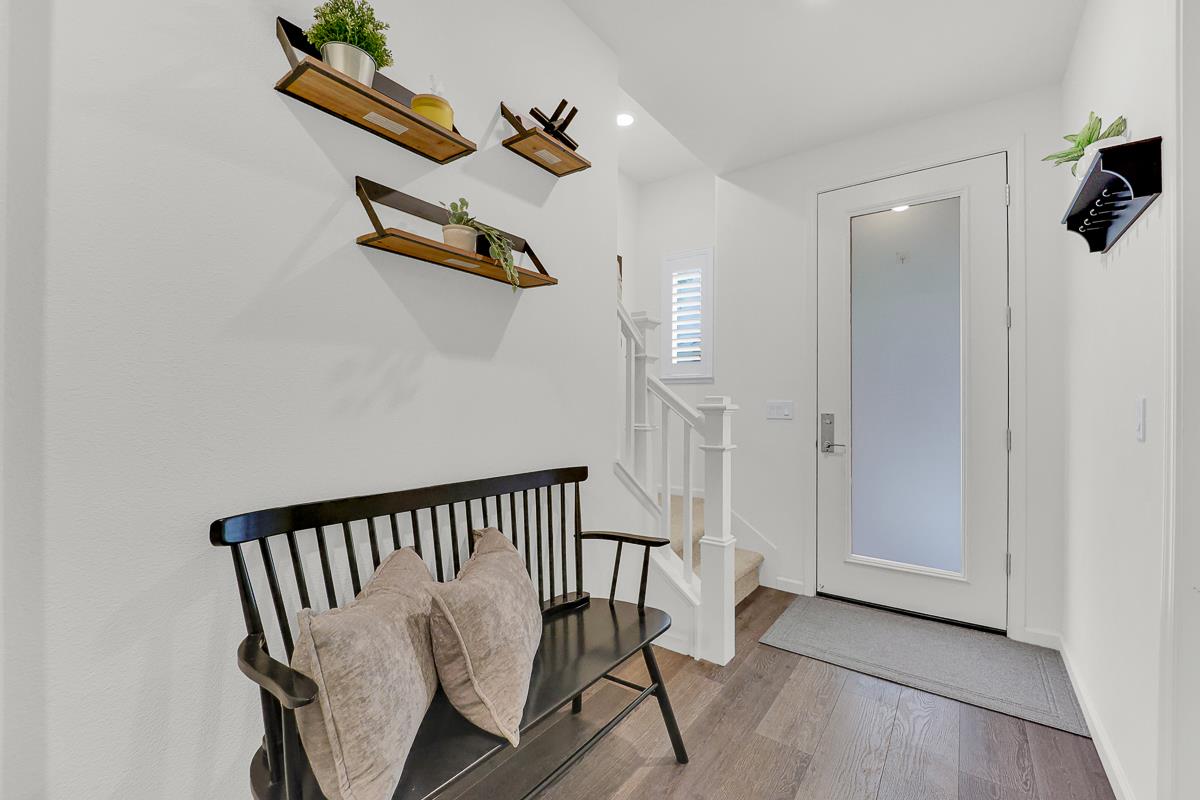 Detail Gallery Image 8 of 50 For 1312 Milkweed St, Milpitas,  CA 95035 - 3 Beds | 3/1 Baths