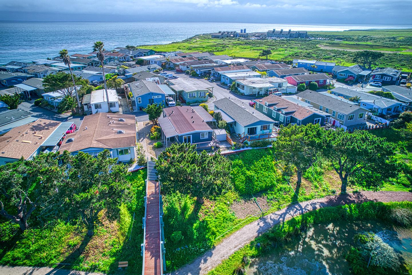 Detail Gallery Image 5 of 41 For 2395 Delaware #72,  Santa Cruz,  CA 95060 - 3 Beds | 2 Baths