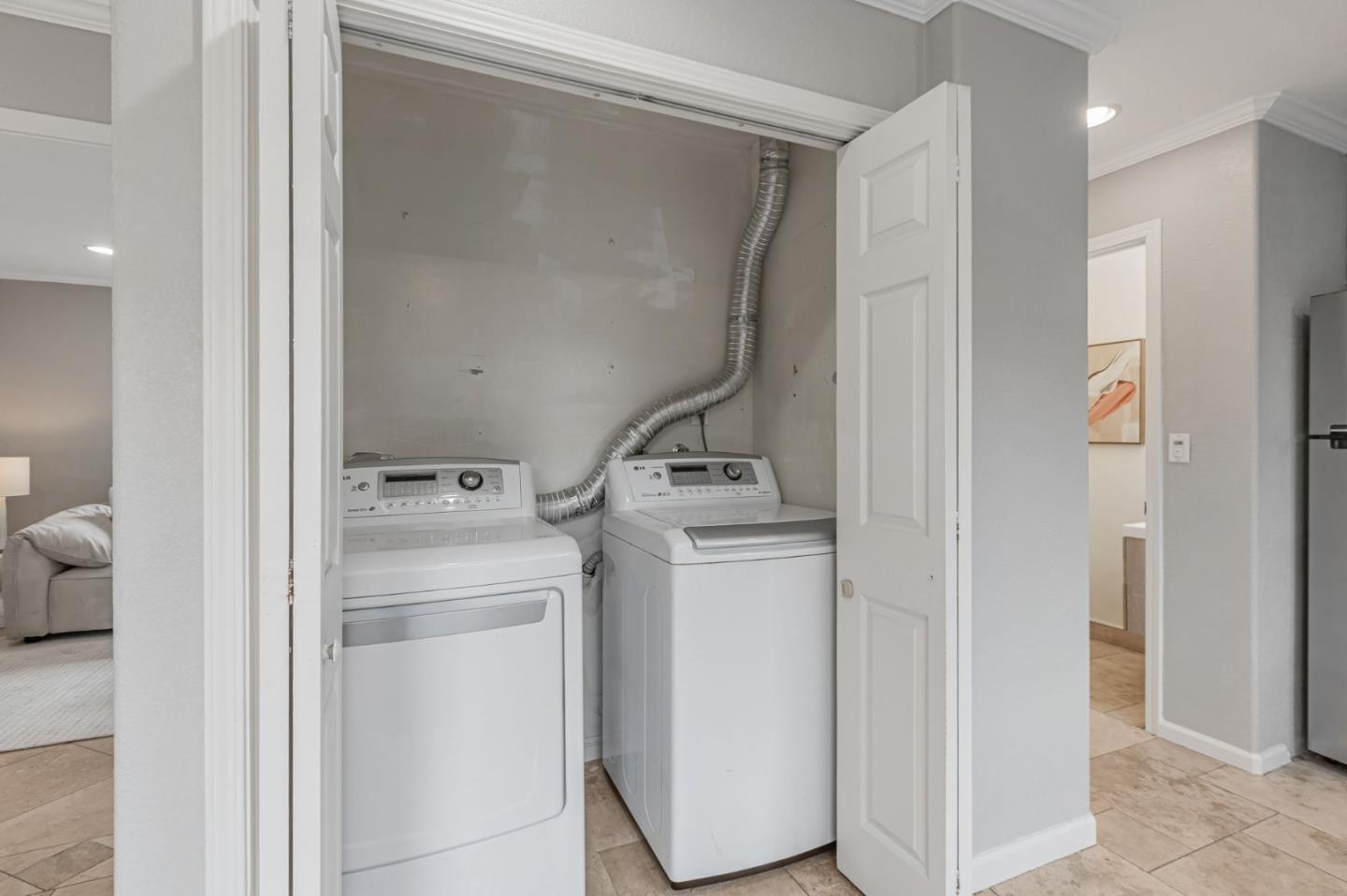 Detail Gallery Image 21 of 26 For 2749 Fricka Ct, San Jose,  CA 95121 - 3 Beds | 1/1 Baths