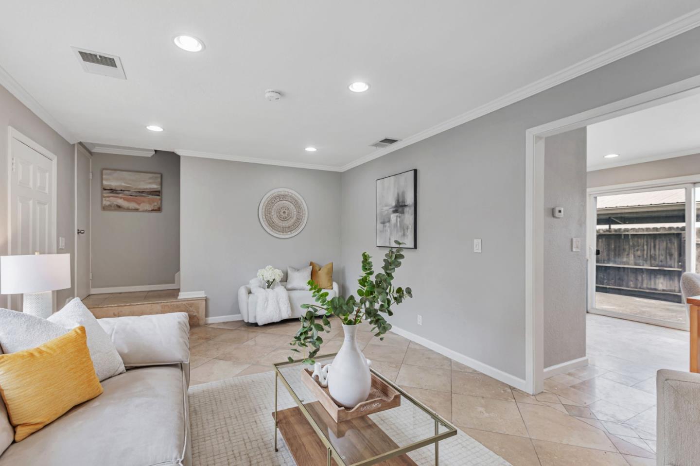 Detail Gallery Image 6 of 26 For 2749 Fricka Ct, San Jose,  CA 95121 - 3 Beds | 1/1 Baths
