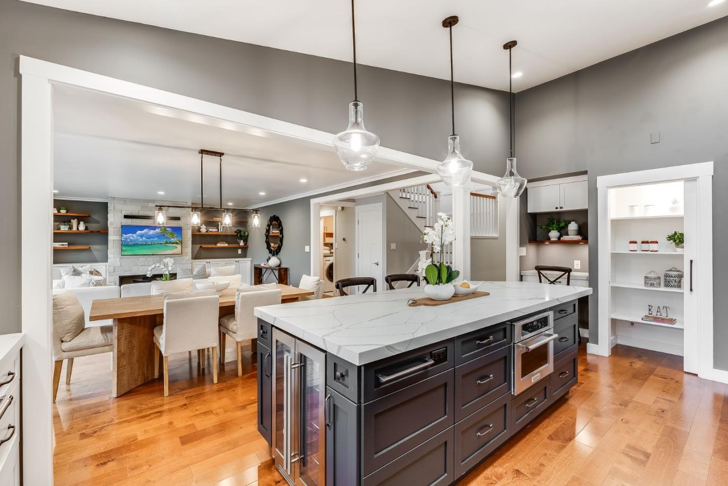 Detail Gallery Image 15 of 49 For 66 Bayport Ct, San Carlos,  CA 94070 - 4 Beds | 3 Baths