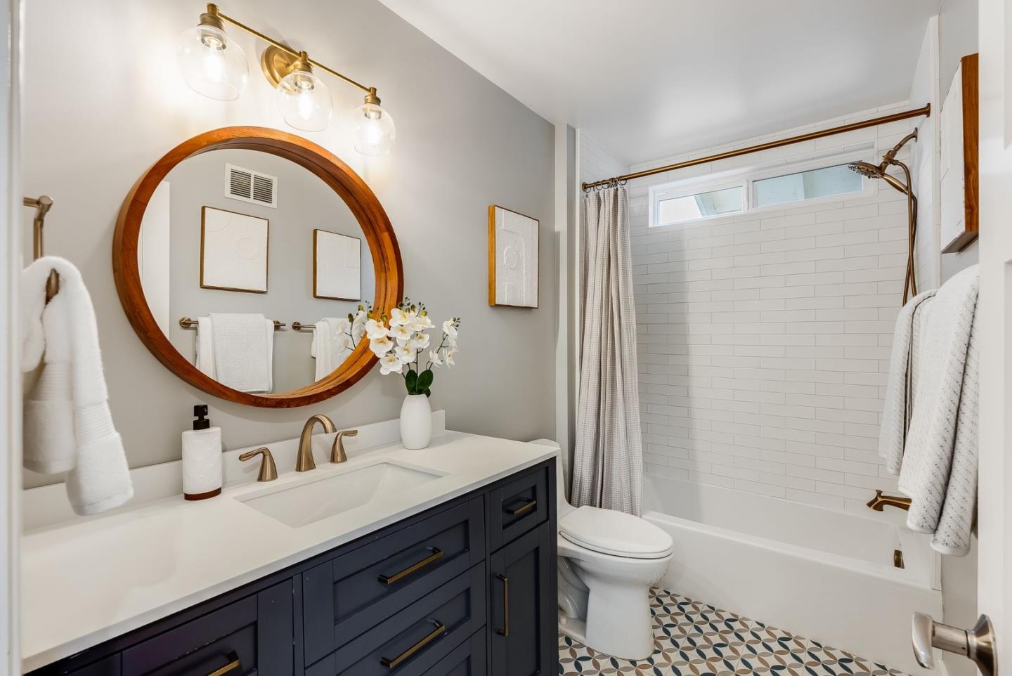 Detail Gallery Image 30 of 49 For 66 Bayport Ct, San Carlos,  CA 94070 - 4 Beds | 3 Baths