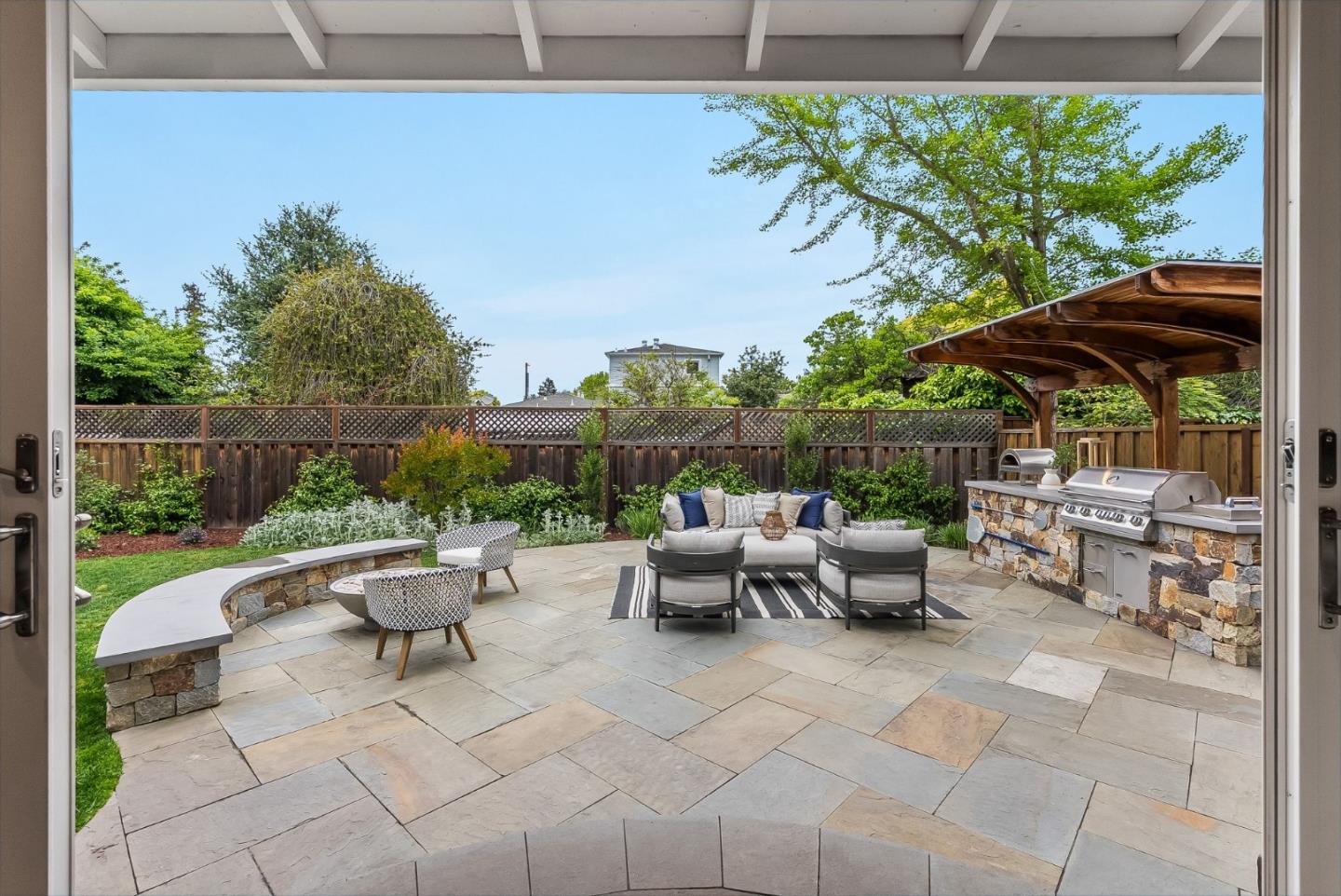 Detail Gallery Image 43 of 49 For 66 Bayport Ct, San Carlos,  CA 94070 - 4 Beds | 3 Baths