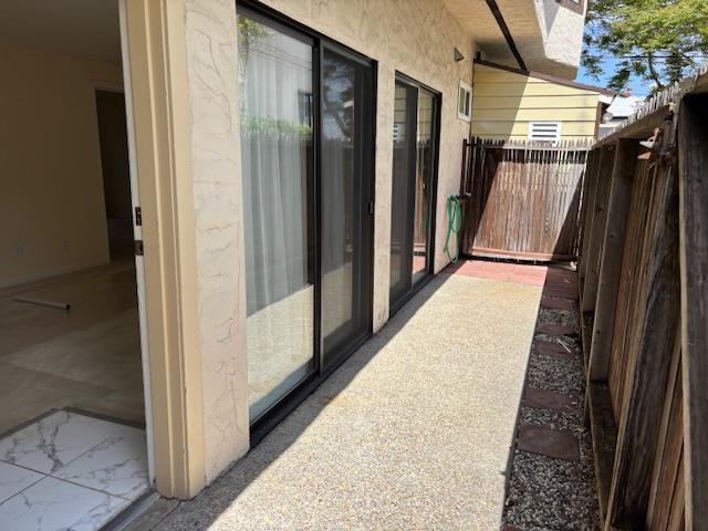 Detail Gallery Image 2 of 12 For 119 Highland Ave #B,  Burlingame,  CA 94010 - 1 Beds | 1 Baths