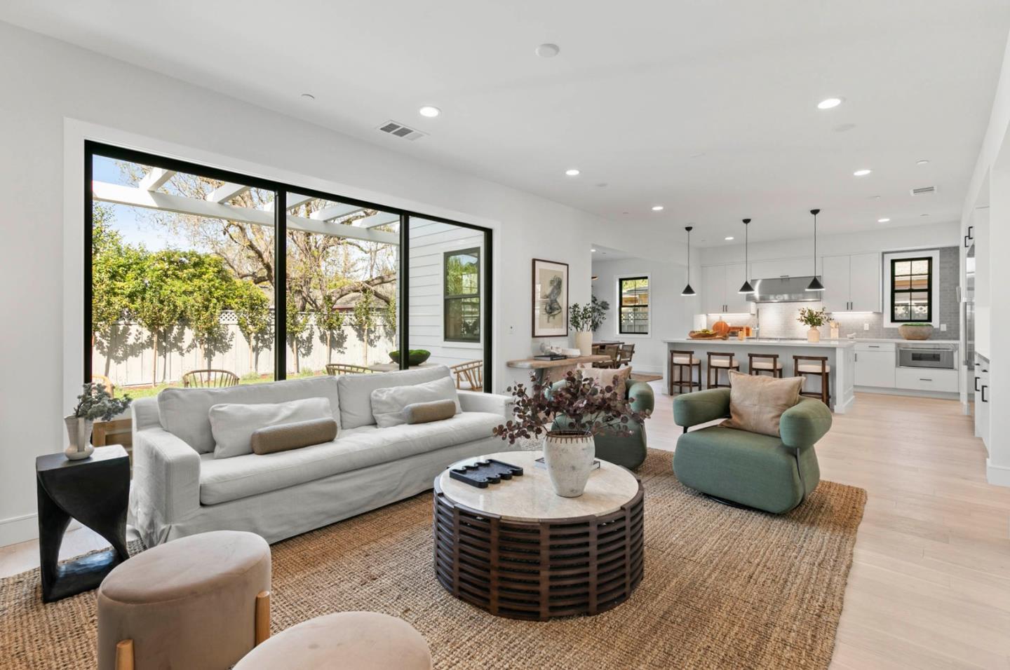 Detail Gallery Image 17 of 49 For 191 Alexander Ave, Redwood City,  CA 94061 - 4 Beds | 3/1 Baths