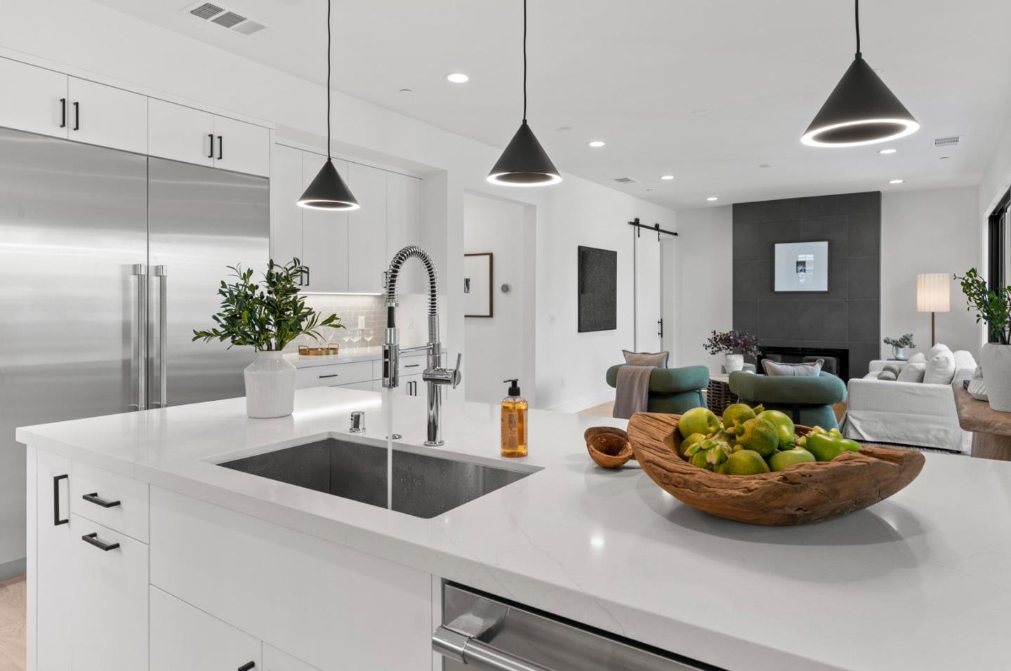 Detail Gallery Image 21 of 49 For 191 Alexander Ave, Redwood City,  CA 94061 - 4 Beds | 3/1 Baths