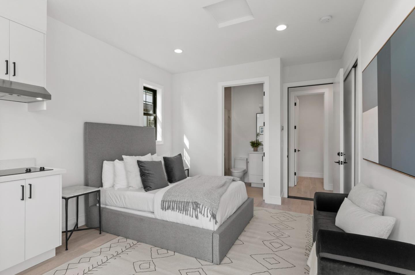 Detail Gallery Image 28 of 49 For 191 Alexander Ave, Redwood City,  CA 94061 - 4 Beds | 3/1 Baths