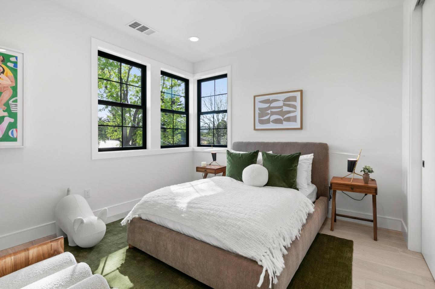 Detail Gallery Image 32 of 49 For 191 Alexander Ave, Redwood City,  CA 94061 - 4 Beds | 3/1 Baths