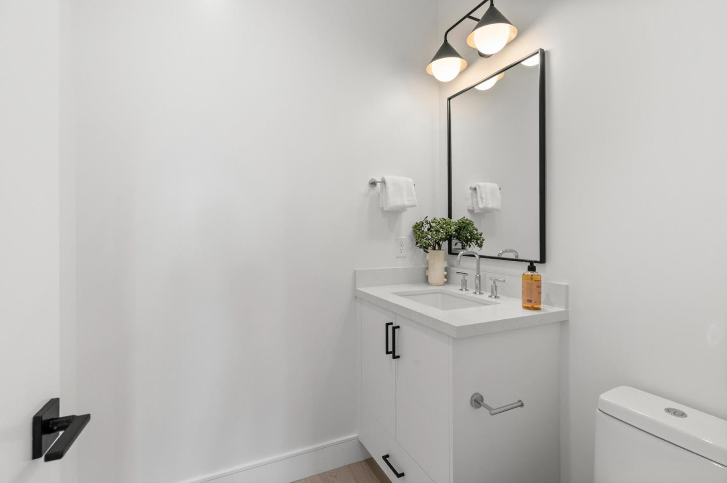 Detail Gallery Image 45 of 49 For 191 Alexander Ave, Redwood City,  CA 94061 - 4 Beds | 3/1 Baths