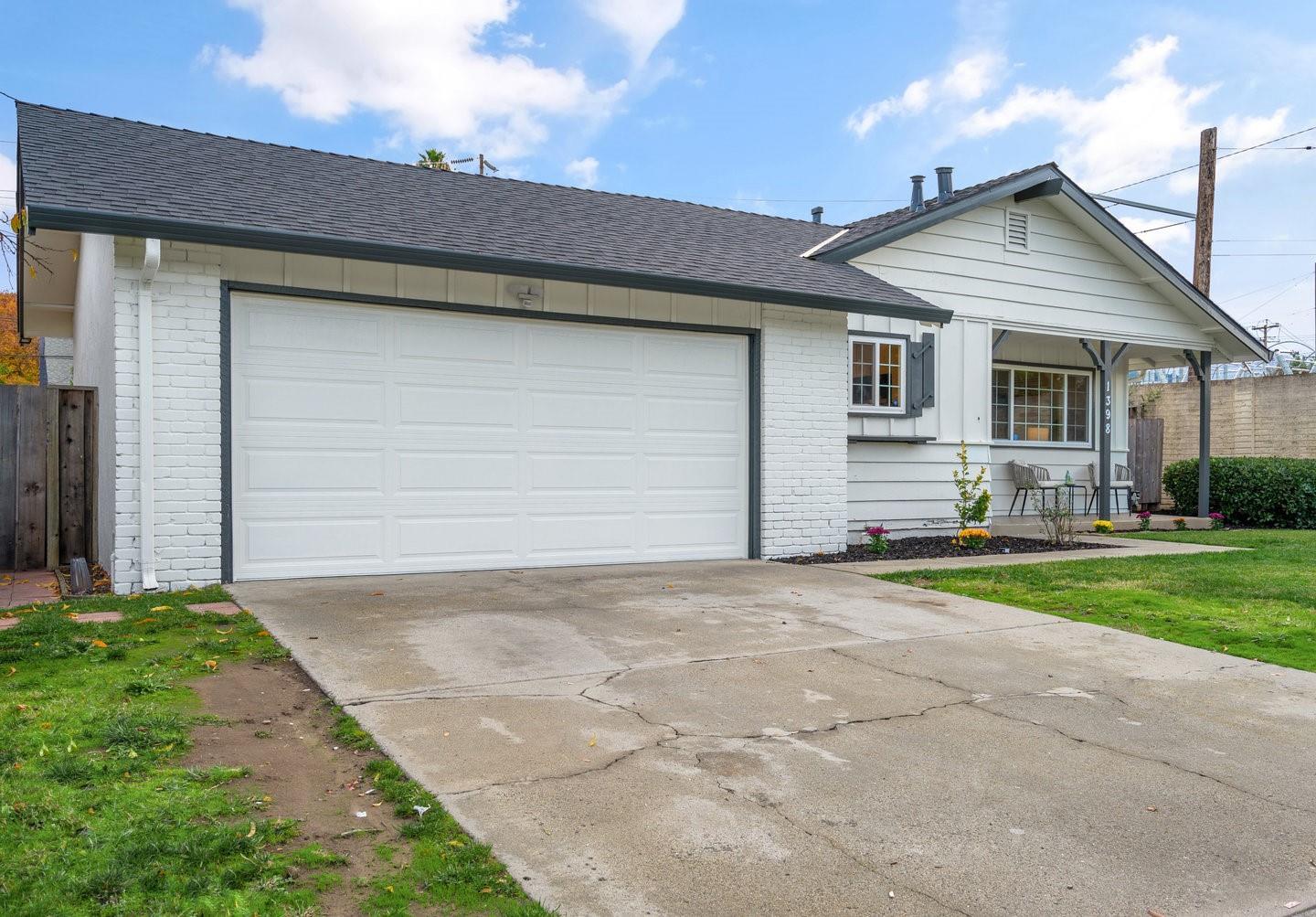 Detail Gallery Image 2 of 29 For 1398 Boysea Dr, San Jose,  CA 95118 - 3 Beds | 1/1 Baths