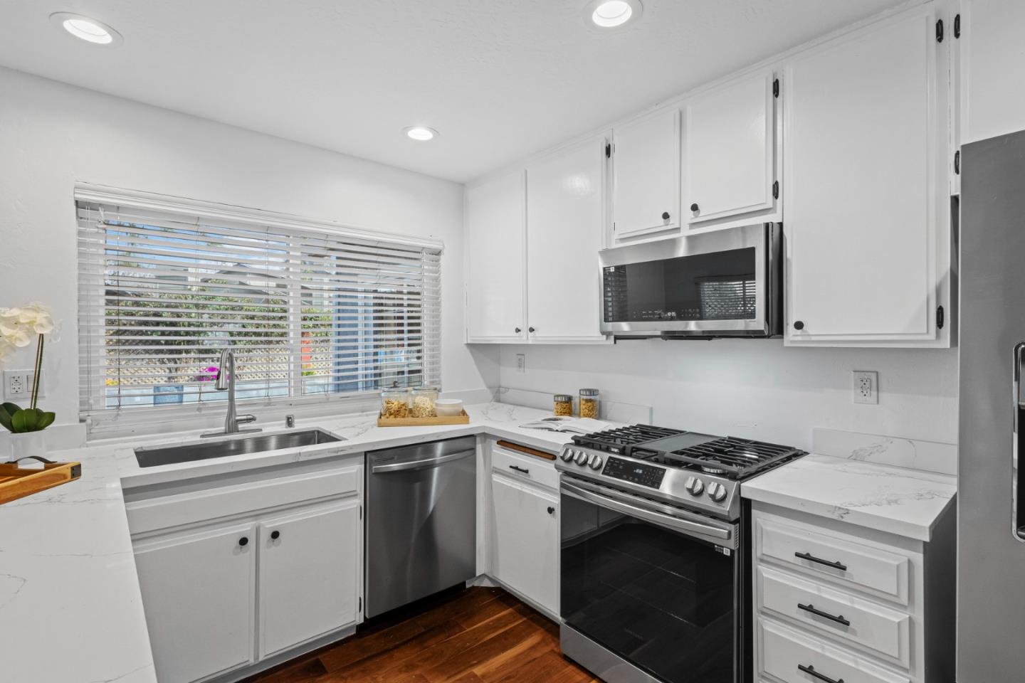 Detail Gallery Image 28 of 41 For 62 Park Sharon Dr, San Jose,  CA 95136 - 4 Beds | 2 Baths