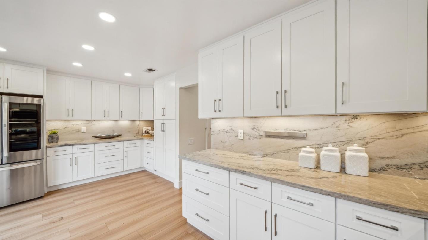 Detail Gallery Image 15 of 50 For 4970 Rue Le Mans, San Jose,  CA 95136 - 3 Beds | 2/1 Baths