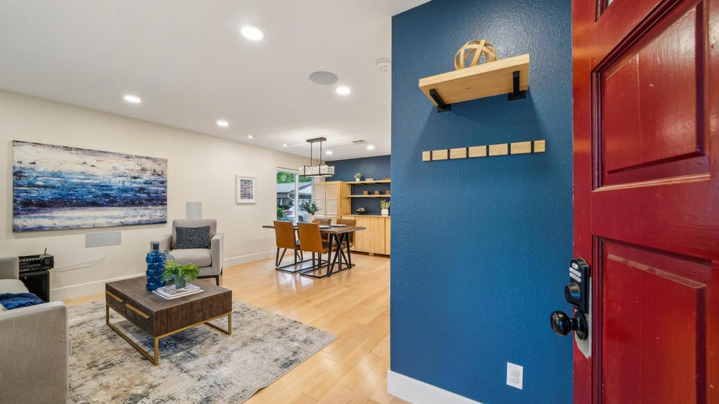 Detail Gallery Image 2 of 50 For 4970 Rue Le Mans, San Jose,  CA 95136 - 3 Beds | 2/1 Baths