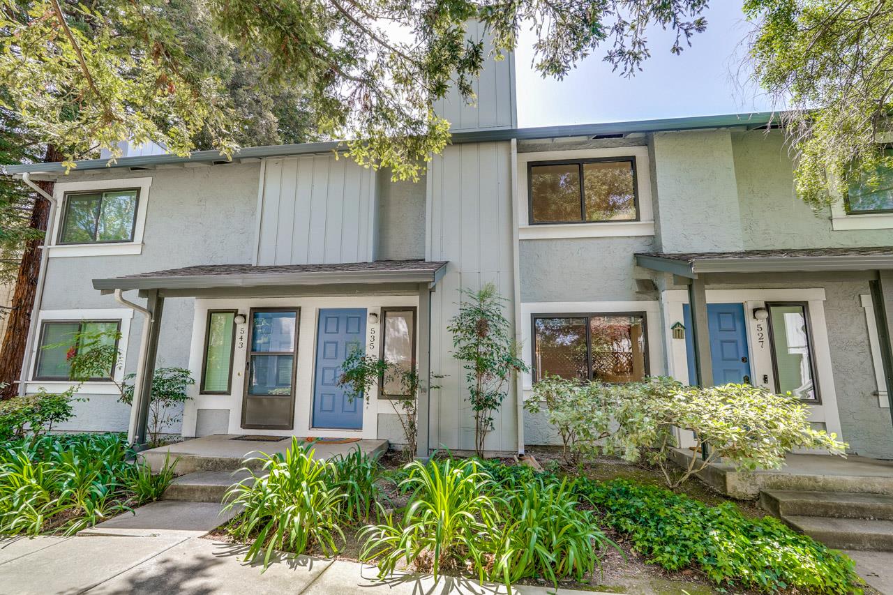 Detail Gallery Image 2 of 43 For 535 Boxleaf Ct, San Jose,  CA 95117 - 2 Beds | 2/1 Baths