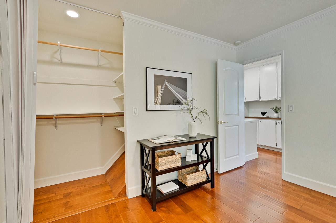 Detail Gallery Image 21 of 43 For 535 Boxleaf Ct, San Jose,  CA 95117 - 2 Beds | 2/1 Baths