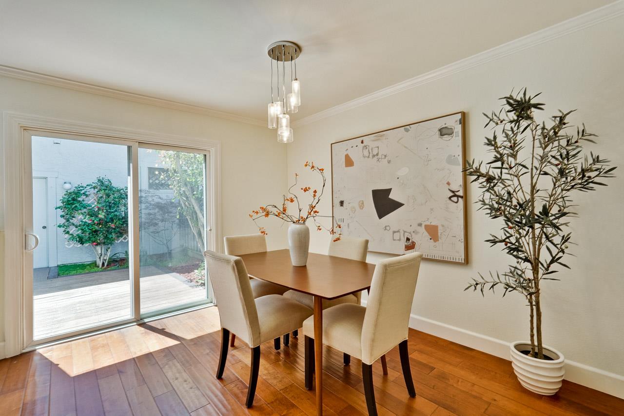 Detail Gallery Image 8 of 43 For 535 Boxleaf Ct, San Jose,  CA 95117 - 2 Beds | 2/1 Baths