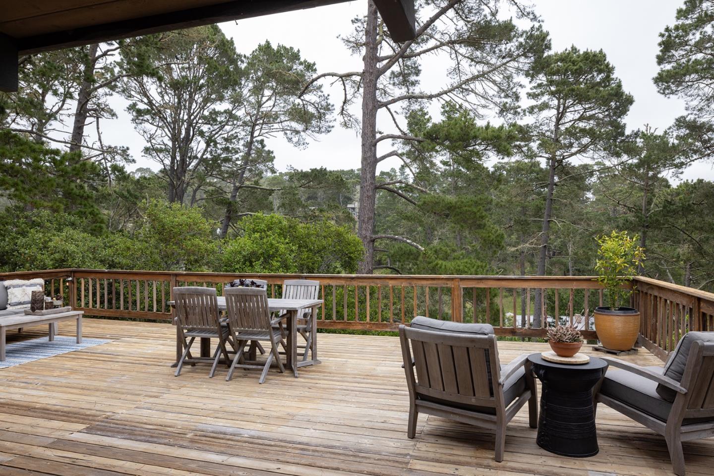 Detail Gallery Image 11 of 22 For 25275 Arriba Del Mundo, Carmel,  CA 93923 - 3 Beds | 2/1 Baths