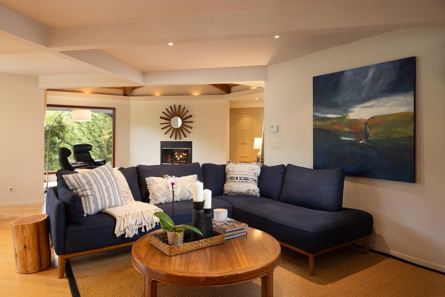Detail Gallery Image 7 of 22 For 25275 Arriba Del Mundo, Carmel,  CA 93923 - 3 Beds | 2/1 Baths