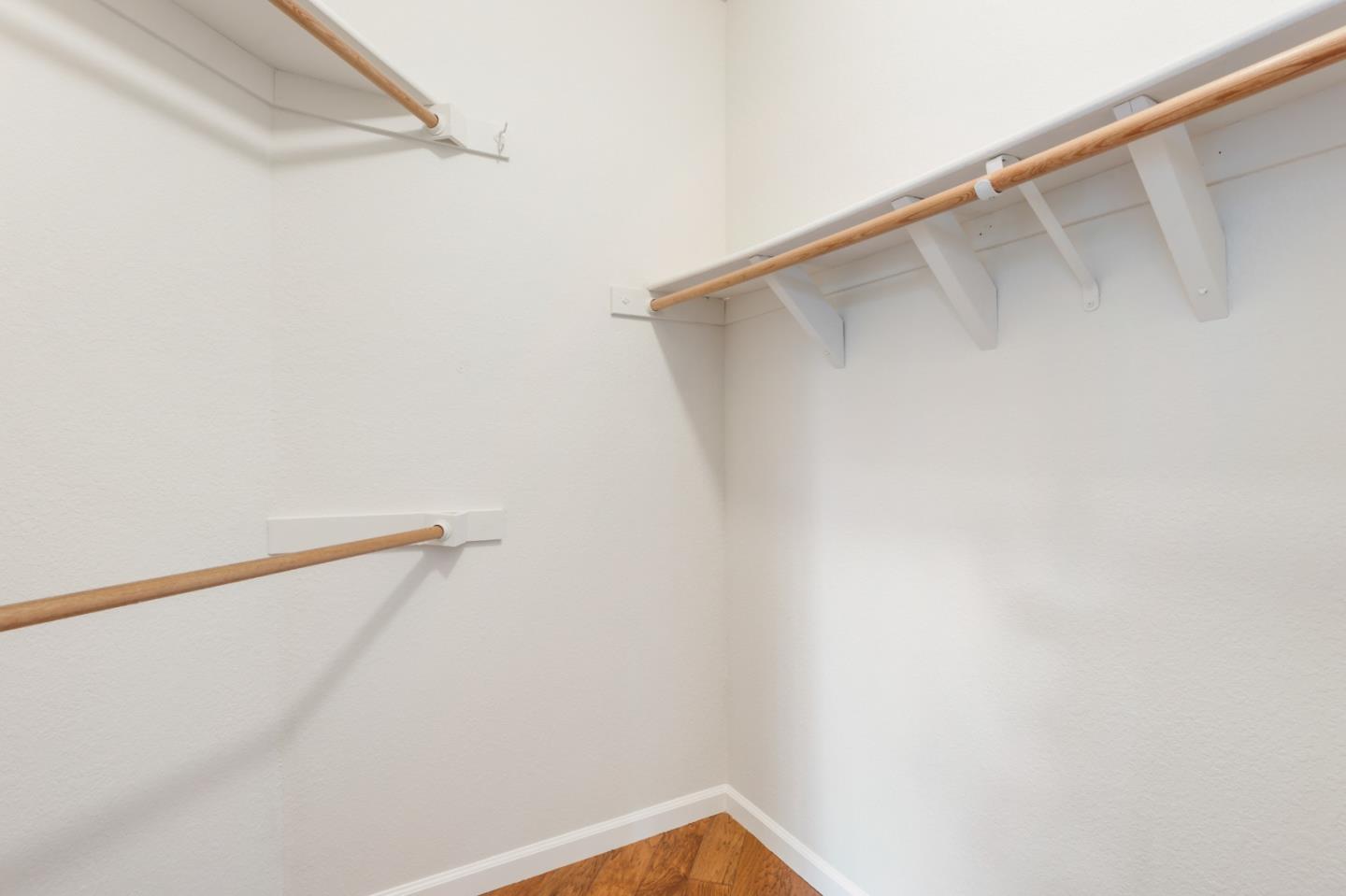 Detail Gallery Image 10 of 22 For 77 Pelican Ln, Redwood City,  CA 94065 - 1 Beds | 1 Baths