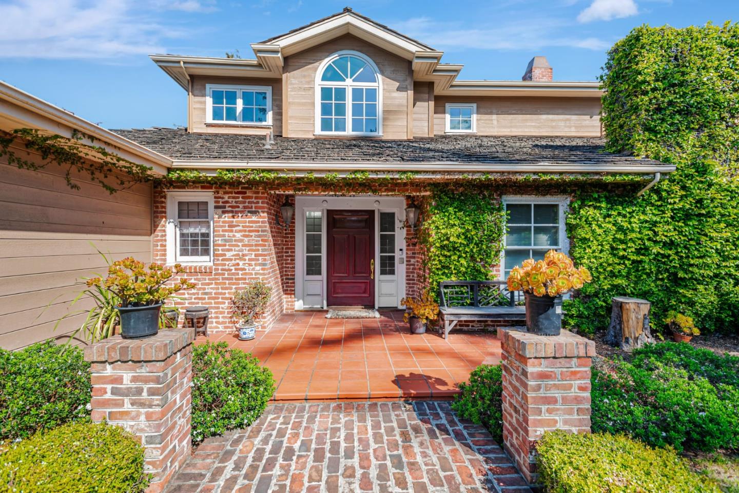Detail Gallery Image 11 of 46 For 280 Uplands Dr, Hillsborough,  CA 94010 - 5 Beds | 4/1 Baths