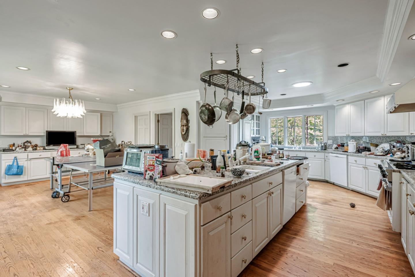 Detail Gallery Image 19 of 46 For 280 Uplands Dr, Hillsborough,  CA 94010 - 5 Beds | 4/1 Baths