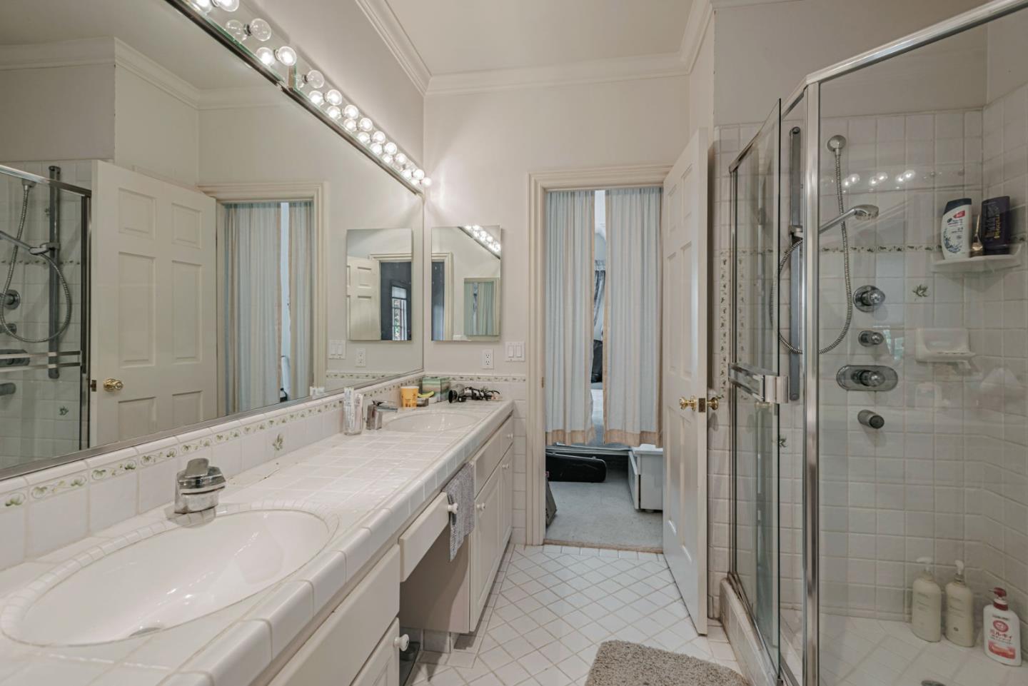 Detail Gallery Image 33 of 46 For 280 Uplands Dr, Hillsborough,  CA 94010 - 5 Beds | 4/1 Baths