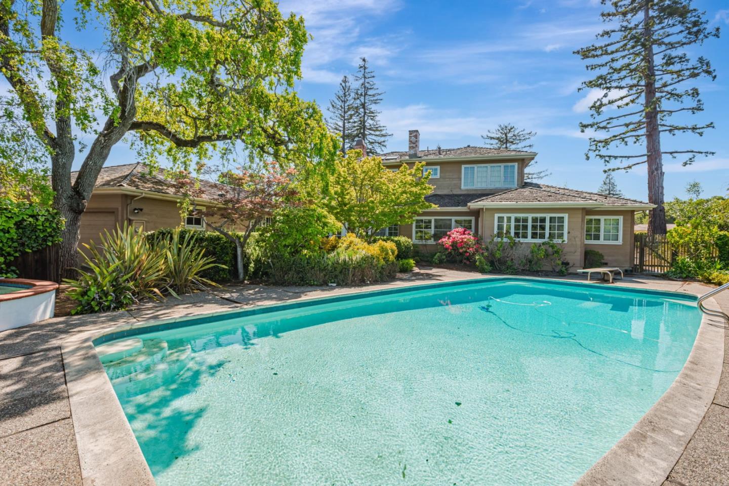 Detail Gallery Image 43 of 46 For 280 Uplands Dr, Hillsborough,  CA 94010 - 5 Beds | 4/1 Baths