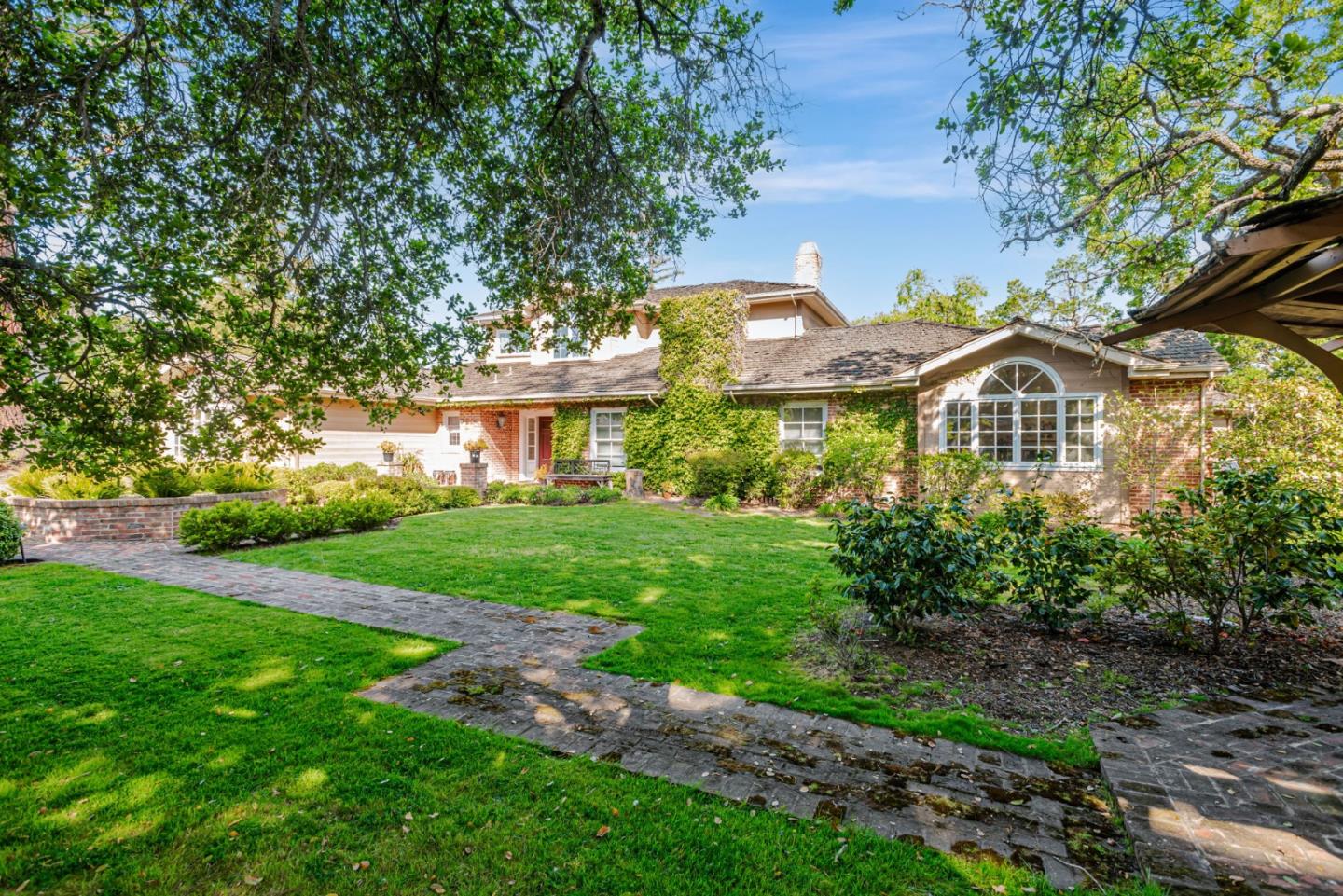 Detail Gallery Image 7 of 46 For 280 Uplands Dr, Hillsborough,  CA 94010 - 5 Beds | 4/1 Baths