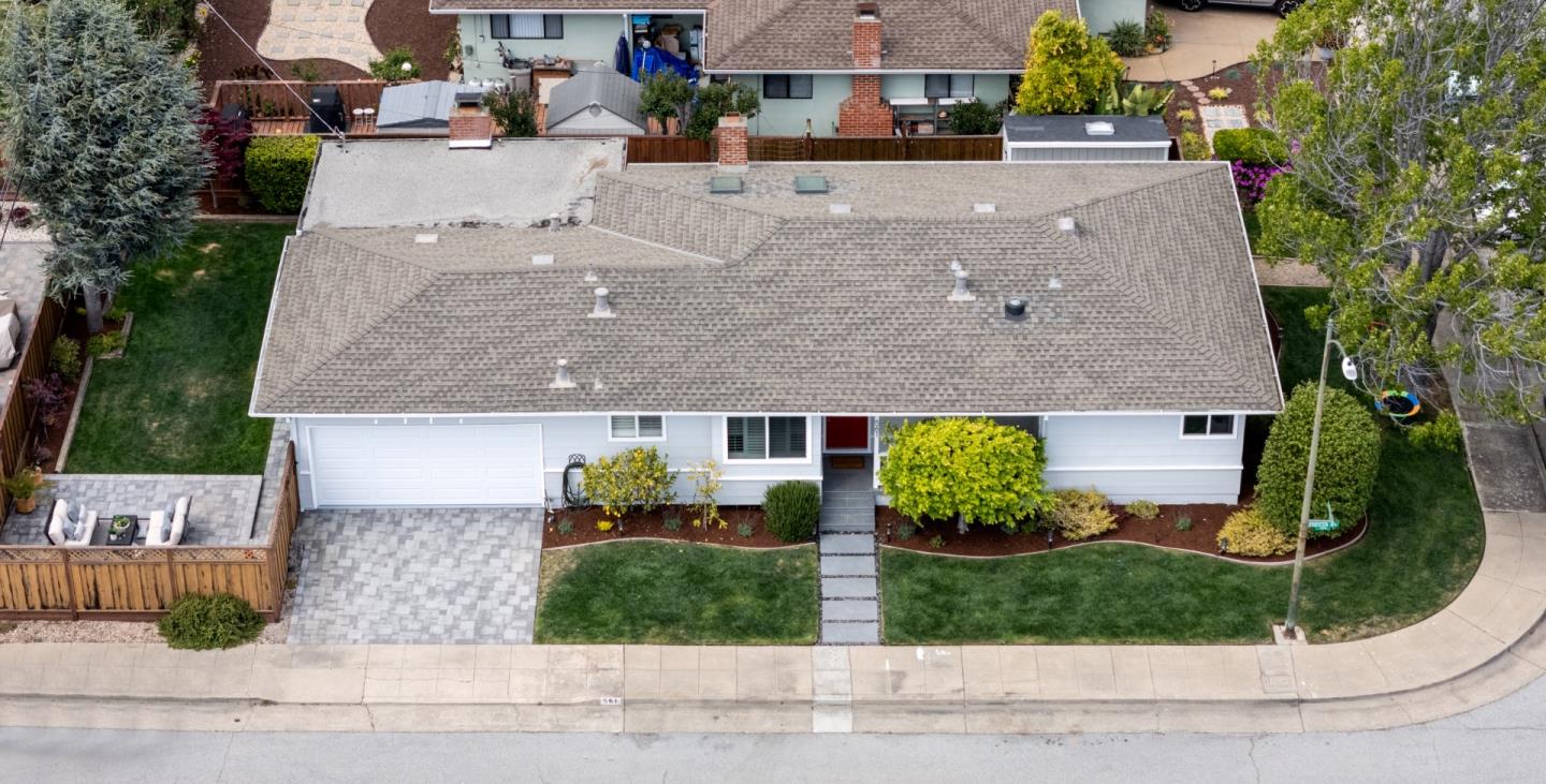 Detail Gallery Image 36 of 43 For 561 Fiesta Dr, San Mateo,  CA 94403 - 3 Beds | 2 Baths
