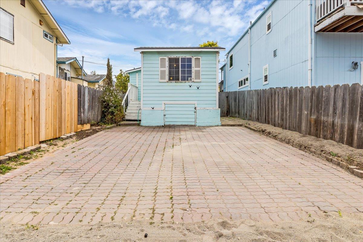 Detail Gallery Image 23 of 25 For 1195 Elm Ave, Seaside,  CA 93955 - 2 Beds | 1 Baths