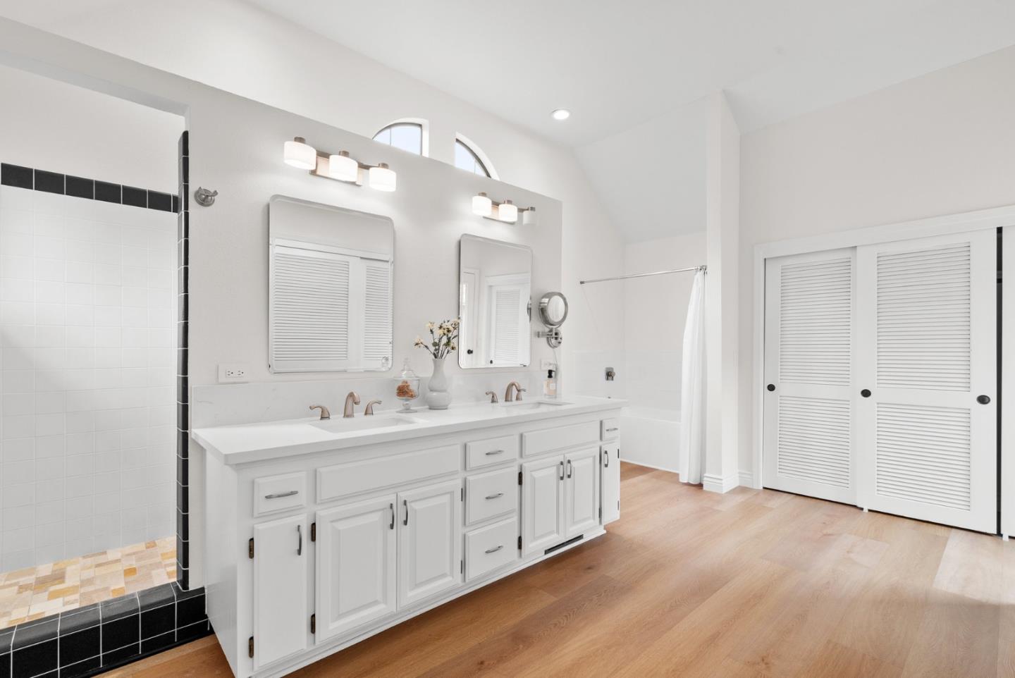 Detail Gallery Image 15 of 50 For 125 Southampton Ln a,  Santa Cruz,  CA 95062 - 2 Beds | 2 Baths