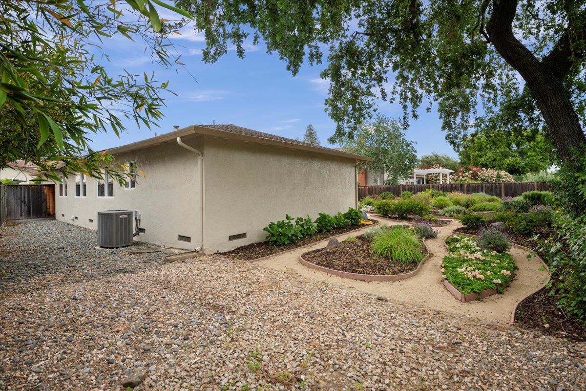 Detail Gallery Image 25 of 32 For 7156 Brooktree Way, San Jose,  CA 95120 - 4 Beds | 2 Baths